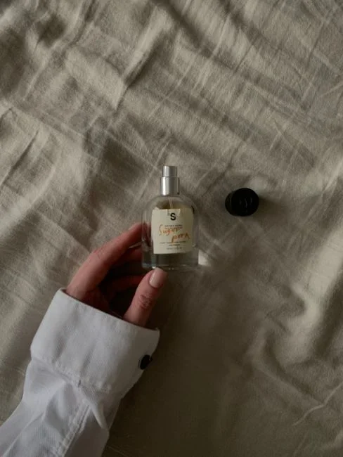 A strong scent might make a spot briefly less appealing, but pest-science authorities report no repellent scent or device reliably drives out establis